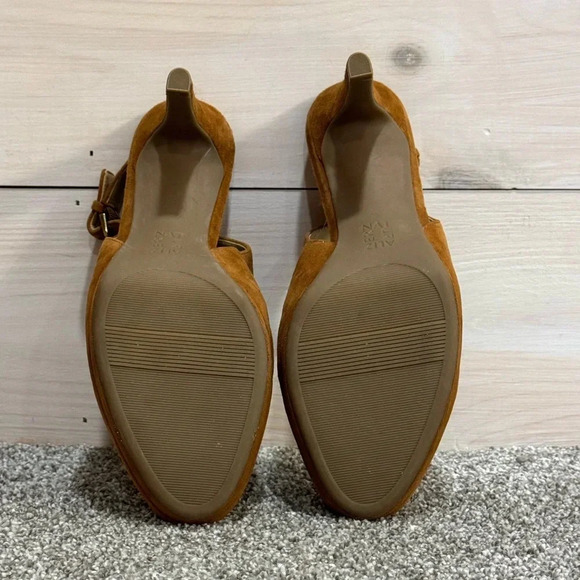 Naturalizer Women’s Margo Brown Faux Suede Slingback Pump Size 9W - Picture 3 of 5